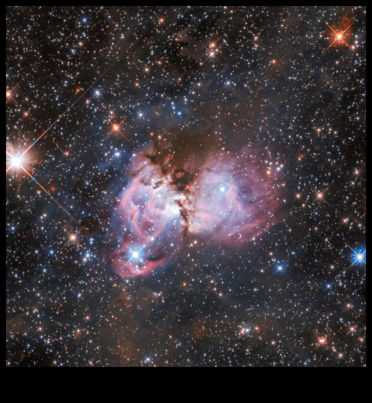 Κοσμικές Προοπτικές: Ουράνια Στοιχεία σε Τοπία