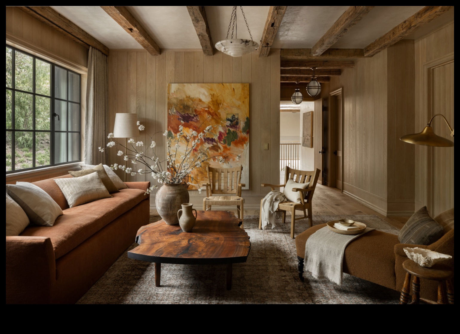 Γήινοι τόνοι για μια φυσική διακόσμηση σπιτιού